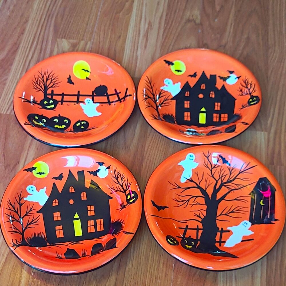 Sakura Haunted Hideaway Halloween Salad Dessert Plates 8in Set of 4 MW DW Safe